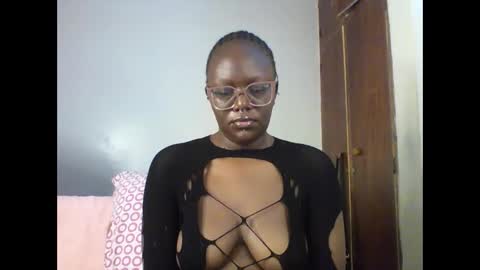 ELLE online show from December 2025 01:55:01 AM