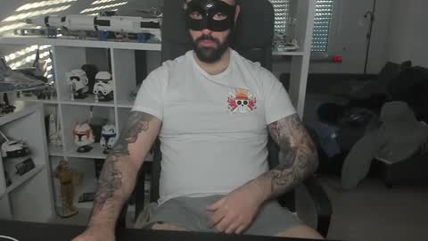 Robert online show from January 2025 02:43:01 PM