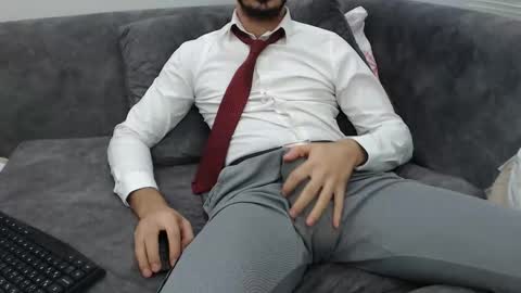 dirtyybooyy77 online show from November 2025 10:48:01 PM