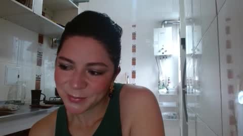 Snapshot of disneey2888 chatting on February 2026 01:14:02 PM disneey2888 online show from February 2026 01:14:02 PM