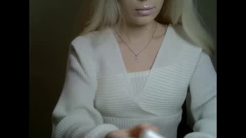 Snapshot of ditamilton chatting on December 2024 08:36:02 PM DitaMilton online show from December 2024 08:36:02 PM