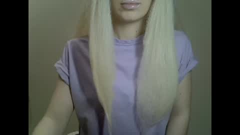 Snapshot of ditamilton chatting on January 2025 01:36:01 PM DitaMilton online show from January 2025 01:36:01 PM