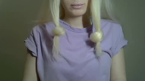 Snapshot of ditamilton chatting on January 2025 08:14:01 PM DitaMilton online show from January 2025 08:14:01 PM