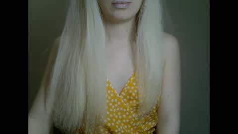 Snapshot of ditamilton chatting on February 2025 08:36:02 PM DitaMilton online show from February 2025 08:36:02 PM