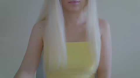 Snapshot of ditamilton chatting on February 2025 01:28:02 PM DitaMilton online show from February 2025 01:28:02 PM