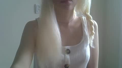 Snapshot of ditamilton chatting on September 2025 10:26:02 AM DitaMilton online show from September 2025 10:26:02 AM