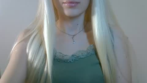 DitaMilton online show from July 2026 06:11:01 PM