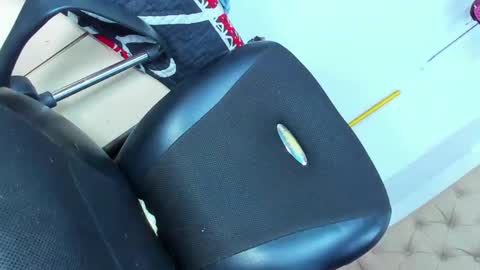 Snapshot of divaxxx4 chatting on February 2025 12:00:02 PM divaxxx4 online show from February 2025 12:00:02 PM