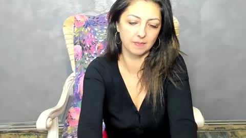 Snapshot of divinafrodita chatting on December 2024 09:24:01 AM Sandra online show from December 2024 09:24:01 AM