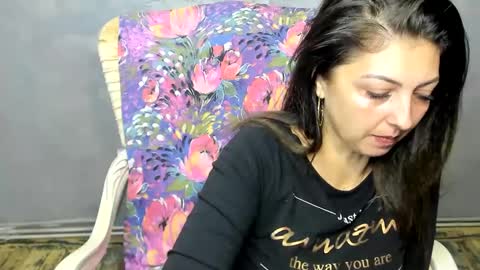 Snapshot of divinafrodita chatting on December 2024 05:53:02 AM Sandra online show from December 2024 05:53:02 AM