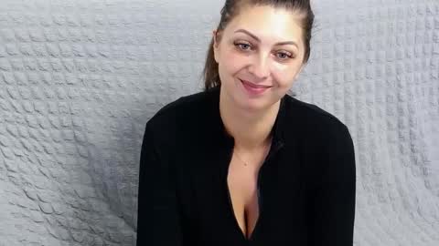 Snapshot of divinafrodita chatting on December 2024 01:07:02 PM Sandra online show from December 2024 01:07:02 PM