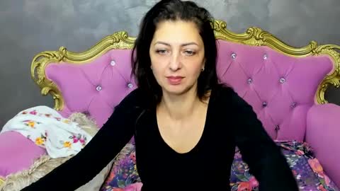 Snapshot of divinafrodita chatting on January 2025 04:25:02 AM Sandra online show from January 2025 04:25:02 AM