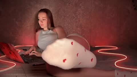 Hannah online show from February 2025 11:20:01 PM