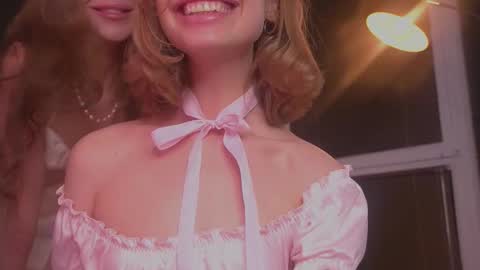 Eva and Lucia online show from October 2025 10:32:02 PM