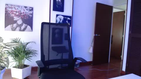 Hera online show from February 2026 12:00:01 PM