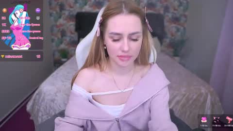 DivineJasss online show from April 2026 06:52:01 PM
