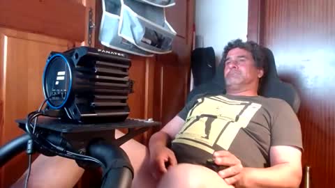 Snapshot of divitimido chatting on October 2025 12:36:01 AM divitimido online show from October 2025 12:36:01 AM