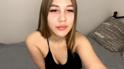 Stella online show from October 2025 04:58:02 PM