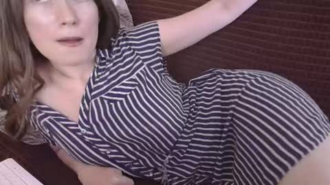 Dixiemiller online show from May 2026 04:13:01 PM