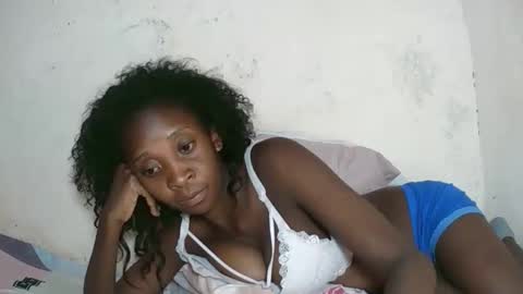 Snapshot of djamellah chatting on April 2026 05:43:02 PM djamellah online show from April 2026 05:43:02 PM