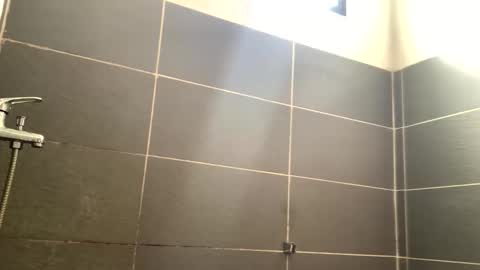 djayanah online show from April 2026 12:07:01 PM