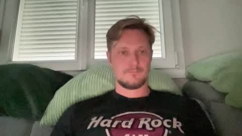 djo68686666 online show from May 2026 03:30:02 PM