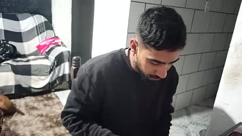 AmigodotadoZL online show from May 2026 11:50:01 PM