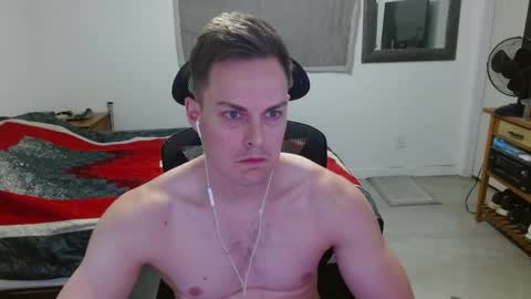 Snapshot of dmoney212 chatting on April 2026 05:52:01 AM dmoney212 online show from April 2026 05:52:01 AM