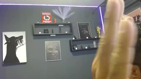 dober_manent online show from November 2025 02:17:02 AM