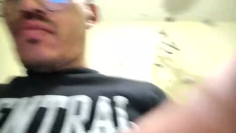 Snapshot of doblewyosk69g chatting on October 2025 02:38:01 PM doblewyosk69g online show from October 2025 02:38:01 PM