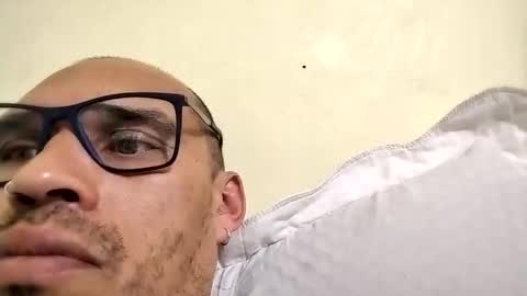 Snapshot of doblewyosk69g chatting on December 2025 05:02:01 AM doblewyosk69g online show from December 2025 05:02:01 AM