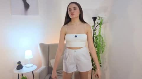 Snapshot of dodieruschmeyer chatting on March 2026 02:00:02 AM Hello my name Eva Im glad to see you in my room online show from March 2026 02:00:02 AM