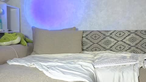 Alex online show from December 2024 01:32:01 PM