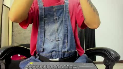 Snapshot of dogan_renz0 chatting on February 2026 10:17:02 PM Dogan online show from February 2026 10:17:02 PM