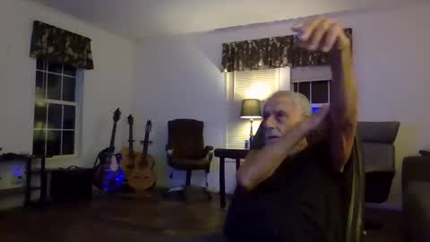 Snapshot of dogluc7 chatting on December 2024 12:51:02 AM dogluc7 online show from December 2024 12:51:02 AM