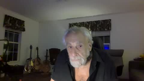 Snapshot of dogluc7 chatting on January 2025 04:36:01 AM dogluc7 online show from January 2025 04:36:01 AM