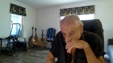 Snapshot of dogluc7 chatting on March 2025 06:51:02 PM dogluc7 online show from March 2025 06:51:02 PM