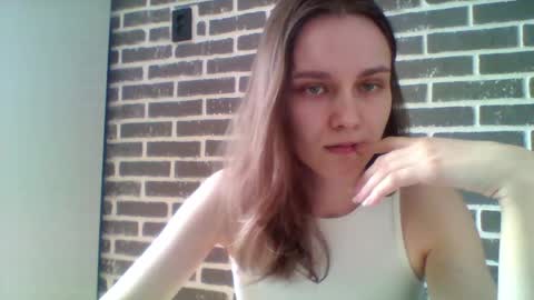 dolcezza_ online show from April 2026 09:52:02 AM