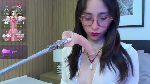 Bella  online show from May 2026 08:03:02 PM