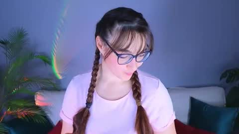 Snapshot of doll_tessa chatting on October 2025 02:26:01 PM Tessa online show from October 2025 02:26:01 PM