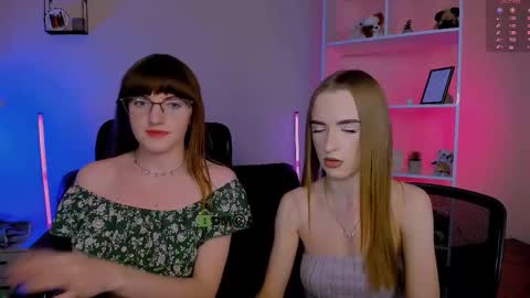 doll_vey online show from November 2025 08:22:01 PM