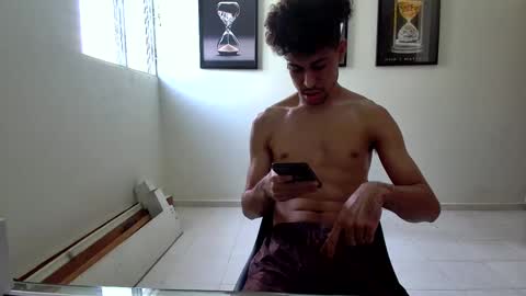 DollarHot30 online show from January 2025 03:41:01 PM