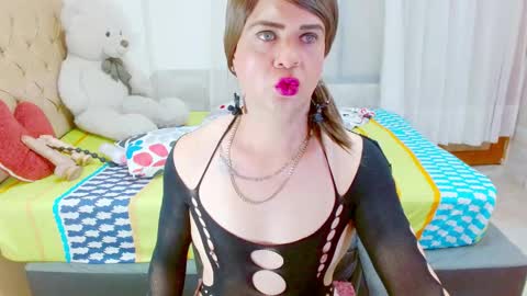 ilona online show from January 2026 05:10:02 AM