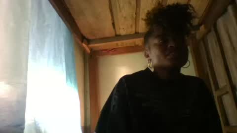 Snapshot of dollepoupee chatting on October 2025 12:35:02 PM dollepoupee online show from October 2025 12:35:02 PM