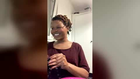 Snapshot of dolliastarz chatting on March 2026 06:26:01 PM Dolla online show from March 2026 06:26:01 PM