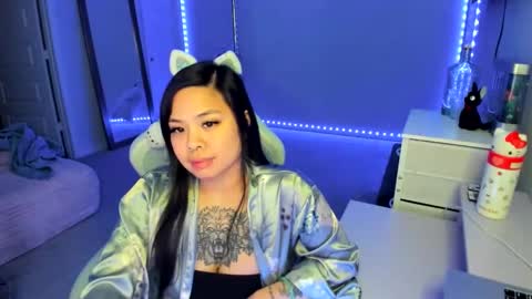 DOLLLFACE online show from September 2025 05:51:01 AM