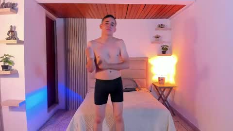 dolls_wallen online show from May 2026 02:41:01 AM