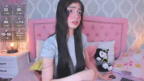 Snapshot of dolly_kitter chatting on June 2026 12:00:02 PM dolly_kitter online show from June 2026 12:00:02 PM
