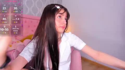 Snapshot of dolly_kitter chatting on June 2026 12:31:01 PM dolly_kitter online show from June 2026 12:31:01 PM