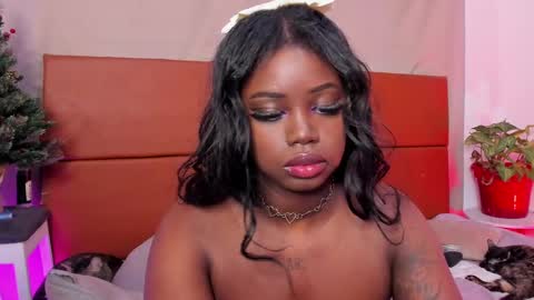 emily --  online show from December 2024 01:12:02 PM